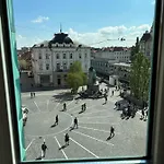 Triple Bridge Apartament *